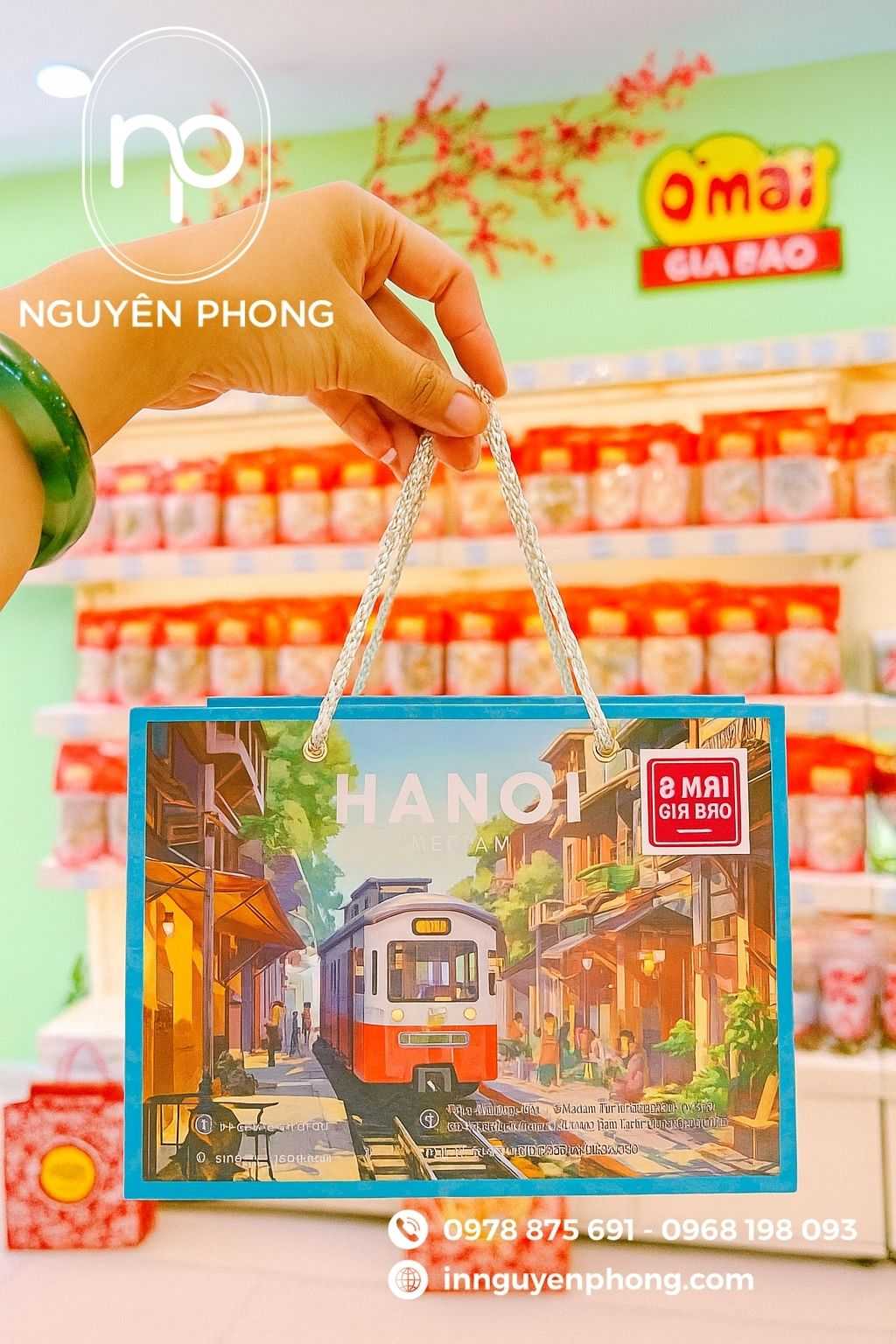 Mẫu túi giấy đựng ô mai đẹp – gây ấn tượng ngay từ ánh nhìn đầu